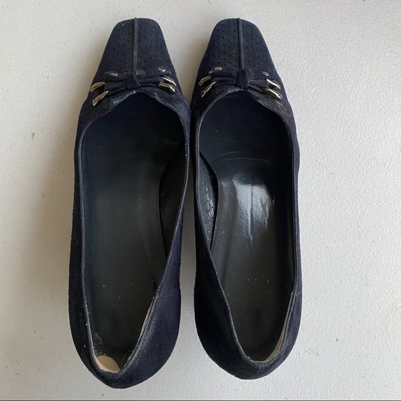 Stuart Weizmann Women’s kitten heel size 8 - Picture 2 of 6